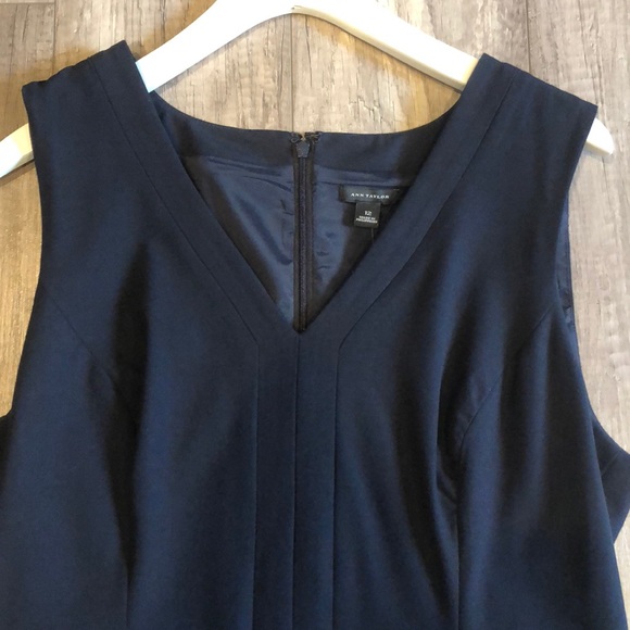 Ann Taylor Blue Sleeveless Mid Length Work Dress - Picture 2 of 7